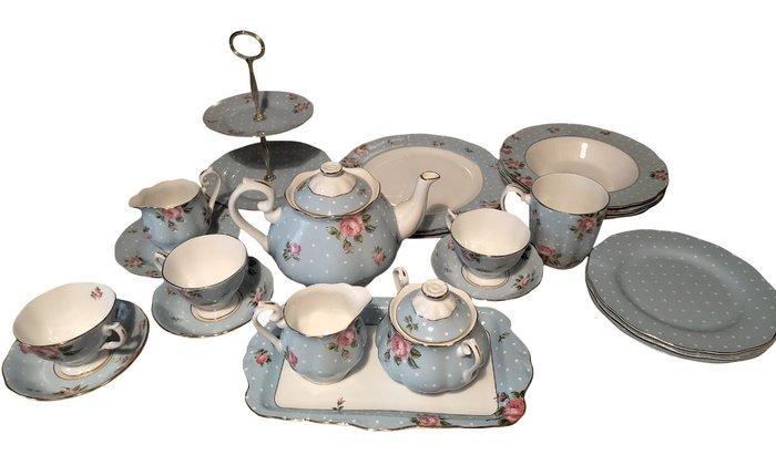 Royal Albert - Tafelservies - Fine Bone China - Polka Blue, Antiek en Kunst, Antiek | Meubels | Tafels