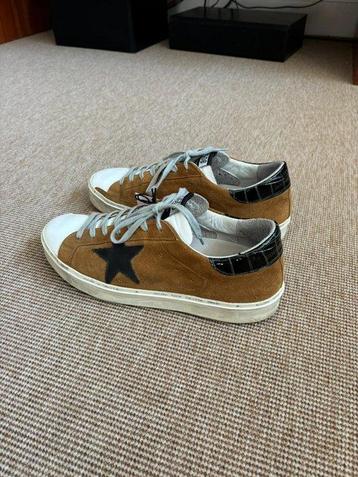 Golden Goose Deluxe Brand - Superstar Brown Suede - Sneakers beschikbaar voor biedingen