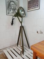 Statief vloerlamp - Militair lamp op statief - Metaal, Hout,, Antiek en Kunst