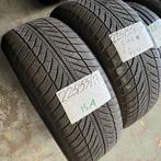 2 x Goodyear UltraGrip 225-55-17 97HWinterbanden 6mm, Auto-onderdelen, Banden en Velgen, Gebruikt, 17 inch, Band(en), Personenwagen