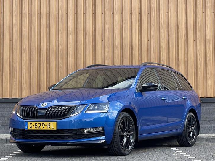 Zakelijke Lease |  Škoda Octavia Combi 1.6 TDI Greentech Spo, Auto's, Skoda, Onderhoudsboekje, Lease, Zwart, Automaat, Stationwagon