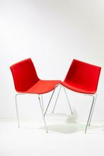 Arper catifa 46 4 pootstoel stof rood zonder armleggers 139, Receptie of Entree, Ophalen of Verzenden, Gebruikt, Stoel