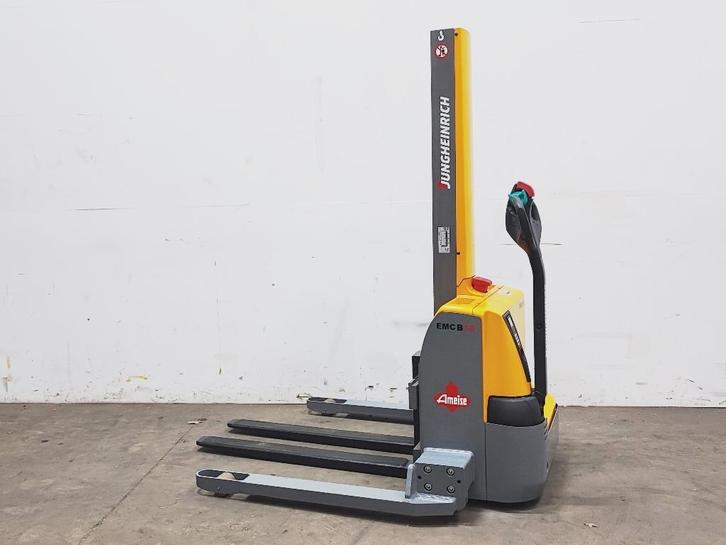 JUNGHEINRICH EMC B10 ELEKTRO BREEDSPOOR STAPELAAR - 1540 mm, Zakelijke goederen, Machines en Bouw | Heftrucks en Intern transport