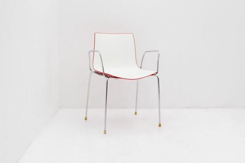 Kantinestoel Arper Catifa - wit met rode rand - 4-poot, Huis en Inrichting, Stoelen, Gebruikt, Ophalen of Verzenden