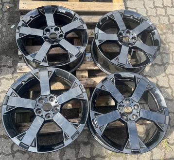 een P zero minicooper set 19 inch velgen zomerset 6mm beschikbaar voor biedingen