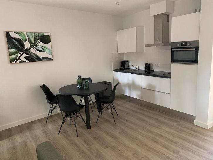 Te huur: Appartement Albertipad in Eindhoven, Huizen en Kamers, Huizen te huur, Noord-Brabant, Appartement