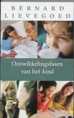 Ontwikkelingsfasen van het kind 9789060384923 B. Lievegoed, Boeken, Zwangerschap en Opvoeding, Verzenden, Gelezen, B. Lievegoed