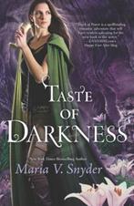Taste of Darkness | 9780778315858 | Maria V. Snyder, Boeken, Zo goed als nieuw, Maria V. Snyder