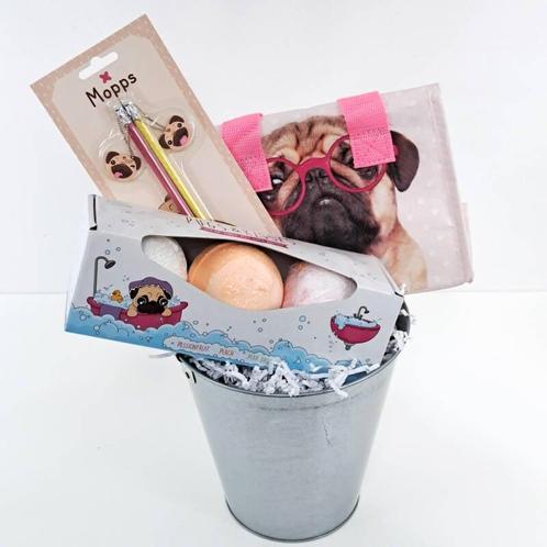 Miss Bucket -  Mopshond Pug, Hobby en Vrije tijd, Feestartikelen, Nieuw, Verzenden