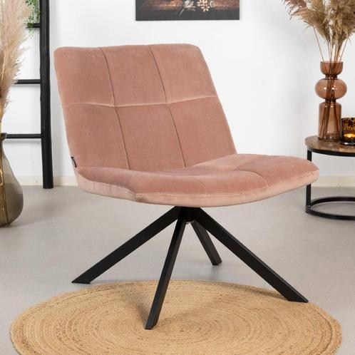 40% Korting: Velvet fauteuil Eevi roze, Huis en Inrichting, Fauteuils, Zo goed als nieuw, Stof, Ophalen
