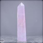 Doorschijnende obelisk van rozenkwarts uit Brazilië – Een
