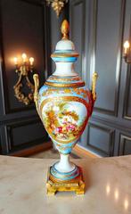 Vaas - Porselein - stile Sèvres 1950/60