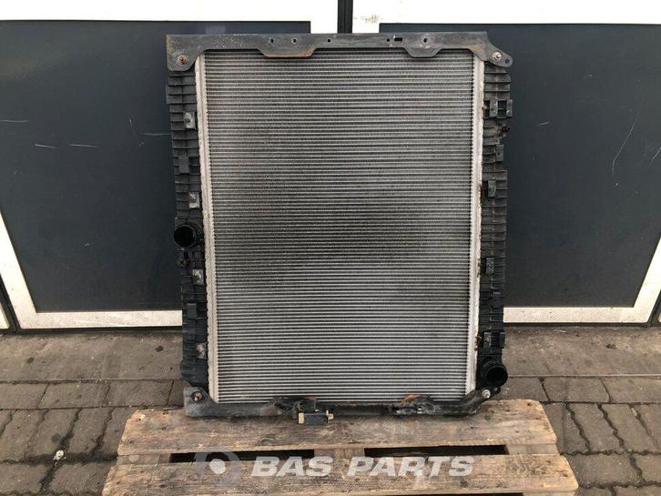 Radiator Mercedes A 960 500 28 01, Auto-onderdelen, Vrachtwagen-onderdelen, Gebruikt, Mercedes-Benz, Motor en Toebehoren, Ophalen