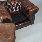 Vintage Chesterfield clubfauteuil mooi doorleefde kleur en u, Antiek en Kunst, Ophalen of Verzenden