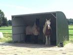 schuilstal, inloopstal voor paarden pony's en ander kleinvee, Stalling