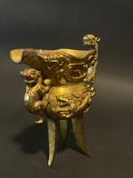 Een verguld bronzen rituele wijnbeker, 20e eeuw., Antiek en Kunst