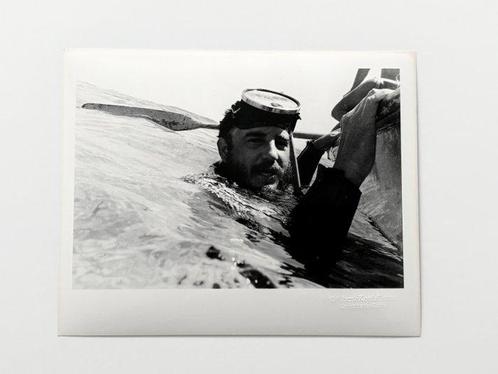 Alberto Korda (1928-2001). - Fidel Castro buceando en, Antiek en Kunst, Kunst | Schilderijen | Modern