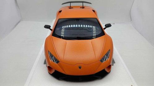 Autoart 1:12 - Modelauto - Lamborghini Huracan Performante -, Hobby en Vrije tijd, Modelauto's | 1:5 tot 1:12