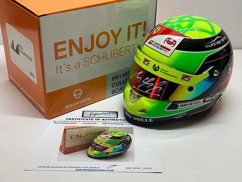 Ferrari - Mick Schumacher - 2019 - Schaal 1/2 helm, Verzamelen, Automerken, Motoren en Formule 1