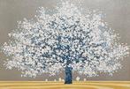 Magnolia 2 - Hajime Namiki  (b 1947) - Japan