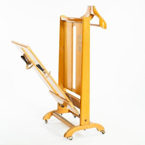 Fratelli Reguitti - Dressboy - Esdoorn, Antiek en Kunst, Kunst | Designobjecten