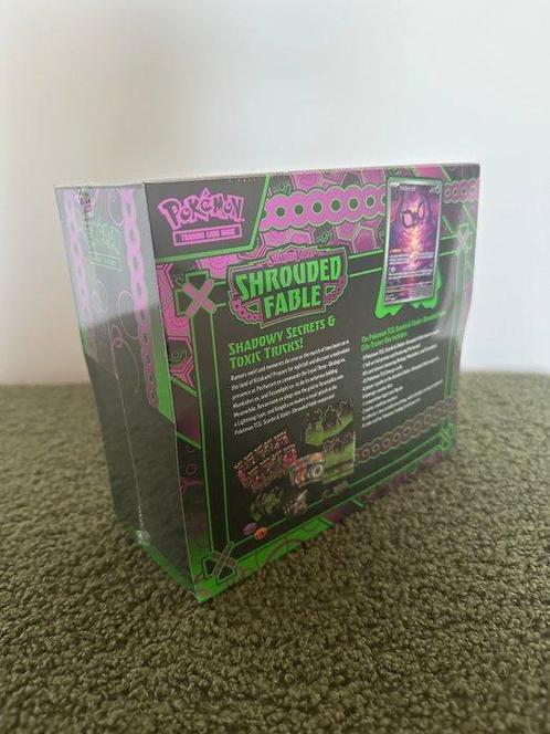 Pokémon - 1 Elite trainer box - Shrouded Fable Elite Trainer, Hobby en Vrije tijd, Verzamelkaartspellen | Pokémon