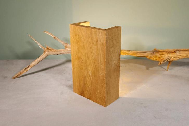 Wandlamp Quercus Alta - Handgemaakt Massief Eikenhout, Huis en Inrichting, Lampen | Wandlampen, Nieuw, Hout, Verzenden