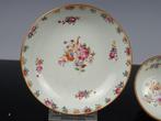 Kop en schotel - Porselein - Qianlong 1736-1795