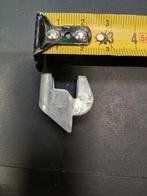 Legbordhaakje voor kast, staal, 2,5 x 2,5 x 1,0 cm, Ophalen, Nieuw in verpakking