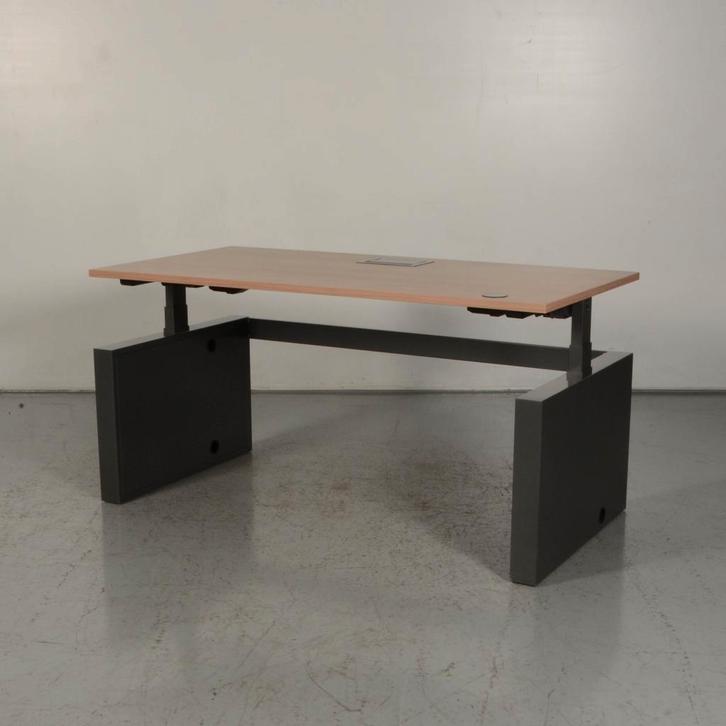 Elektrisch zit-sta bureau Vepa - Kersen Havanna blad - 160 x, Huis en Inrichting, Bureaus, Ophalen of Verzenden