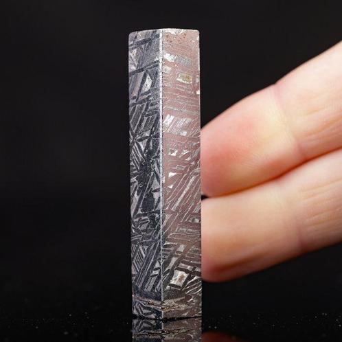 Vanaf de dageraad van het zonnestelsel!!! Meteoriet Aletai –, Verzamelen, Mineralen en Fossielen