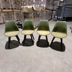 Groene kunststof kuipstoel met gestoffeerde zitting –, Huis en Inrichting, Ophalen of Verzenden, Gebruikt, Groen
