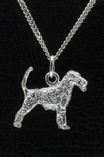Zilveren Airedale terrier met staart ketting hanger - groot, Sieraden, Tassen en Uiterlijk, Kettinghangers, Verzenden