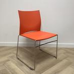 Tweedehands kantinestoel / stapelstoel oranje - chroom, Huis en Inrichting, Stoelen, Ophalen of Verzenden, Gebruikt, Stof, Eén