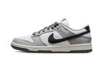 Nike Dunk Low Light Smoke Grey (W), Kleding | Dames, Schoenen, Nieuw