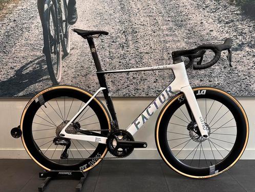 Factor ostro V.A.M 2.0 meerdere kleuren en maten beschikbaar, Fietsen en Brommers, Fietsen | Racefietsen, Heren, Nieuw, Carbon