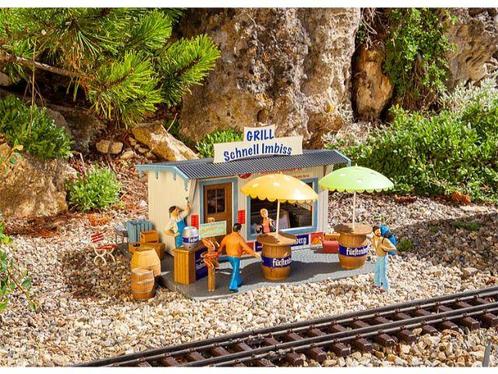 POLA 331112 Imbissstand (Winkels en e gebouwen) (grootspoor), Hobby en Vrije tijd, Modelbouw | Figuren en Diorama's, Nieuw, Ophalen of Verzenden