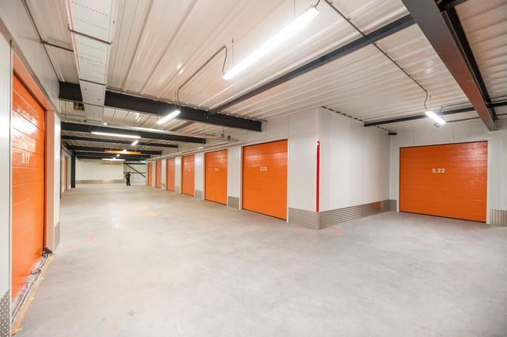 Opslagruimte XLBox Gouda | Garagebox | 24/7 open | Vorstvrij, Huizen en Kamers, Garages en Parkeerplaatsen, Zuid-Holland