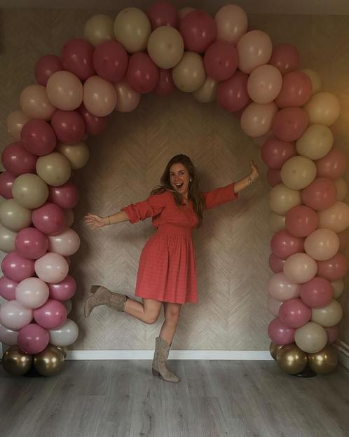 Te huur ballonnenboog huren, Hobby en Vrije tijd, Feestartikelen | Verhuur, Overige, Nieuw