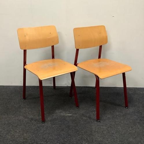 Tweedehands complete set van 25 stuks schoolstoelen,, Huis en Inrichting, Stoelen, Vijf, Zes of meer stoelen, Gebruikt, Hout, Ophalen of Verzenden