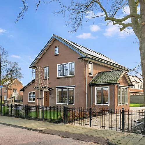 Ruim familiehuis met 6 slaapkamers en tuin, Huizen en Kamers, Huizen te huur, Direct bij eigenaar, (Studenten)kamer