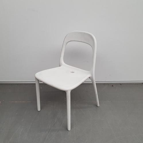 Ikea Urban stoel - wit kunststof, Huis en Inrichting, Stoelen, Gebruikt, Ophalen