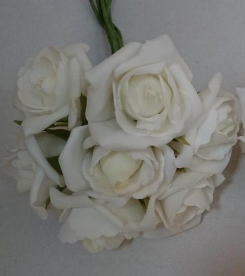 foam roos Emilia Creme 6 cm. bundel 7 new Creme, Huis en Inrichting, Woonaccessoires | Kunstplanten en Kunstbloemen, Nieuw, Ophalen of Verzenden