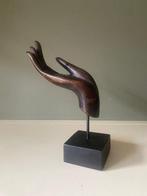 sculptuur, Elegante, sierlijke hand op sokkel - 33 cm - Hout