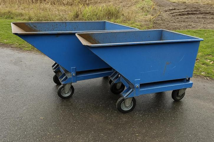 Kiepbak kantelbak spanenbak heftruck 250 liter, Zakelijke goederen, Machines en Bouw | Heftrucks en Intern transport, Voorzetapparatuur