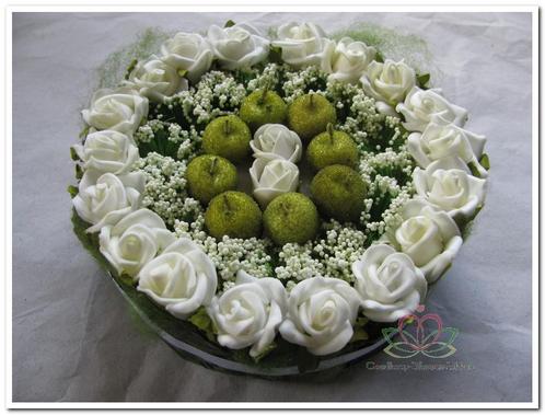 Actie taart foambloemen- rose cake 15 cm. wit foambloemen, Huis en Inrichting, Woonaccessoires | Kunstplanten en Kunstbloemen