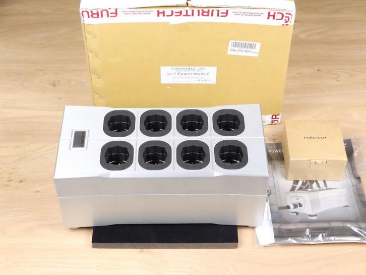 Furutech NCF Power Vault-E highend audio power distributor N, Audio, Tv en Foto, Overige Audio, Tv en Foto, Gebruikt, Ophalen of Verzenden