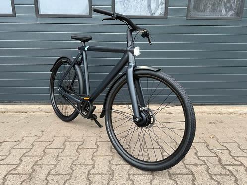 Vanmoof s3: nieuwstaat. 2105km, incl. btw en Factuur, Fietsen en Brommers, Elektrische fietsen, Zo goed als nieuw, Vanmoof, 50 km per accu of meer