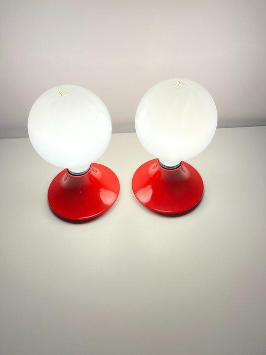 Artemide - Vico Magistretti - Lamp (2) - Teti - Metaal,, Antiek en Kunst, Antiek | Lampen