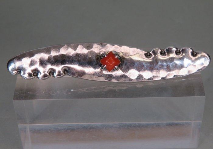 Bloedkoraal - Propeller broche ca. 1935, Amsterdamse school, Antiek en Kunst, Kunst | Designobjecten